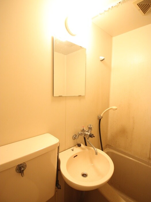 物件内観写真7　(洗面)