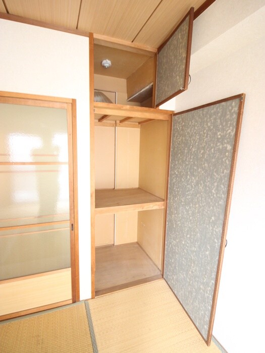 物件内観写真11　(収納)