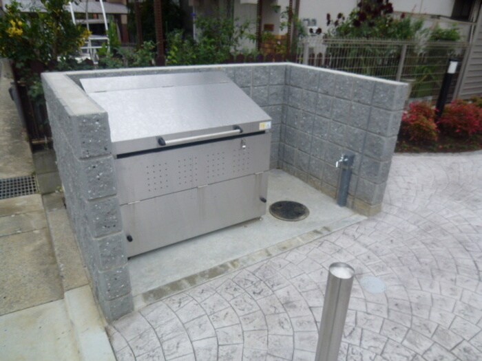 物件外観写真4　(建物設備)