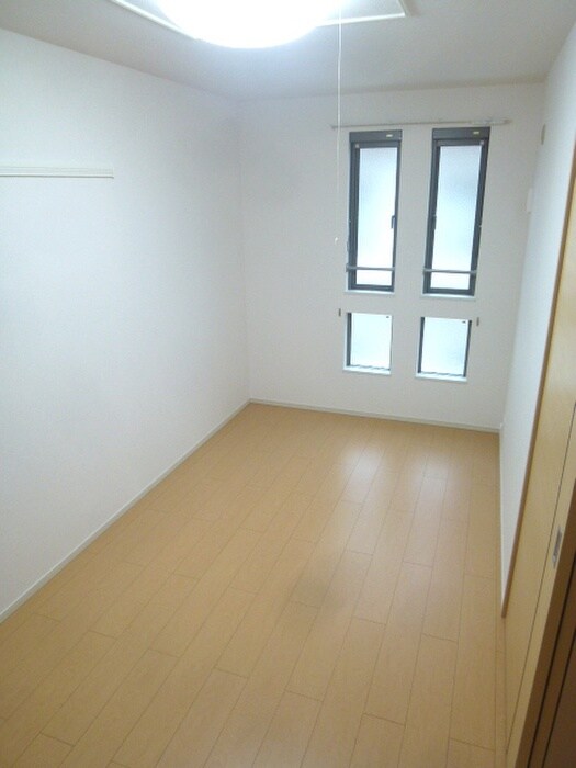物件内観写真15　(内観写真)