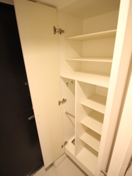 物件内観写真18　(靴箱)