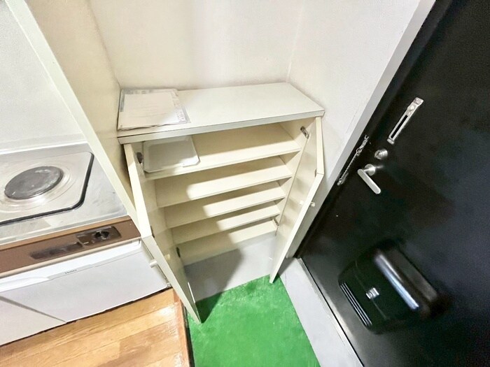物件内観写真5　(靴箱)