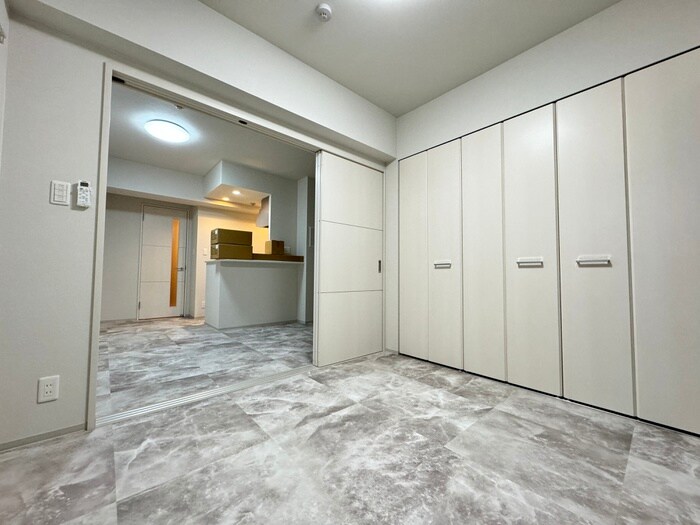 物件内観写真9　(居室)