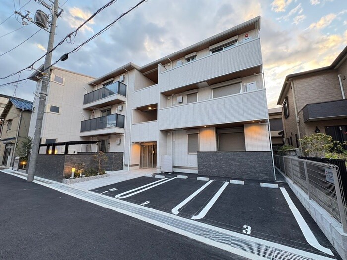 物件外観写真1　(外観写真)