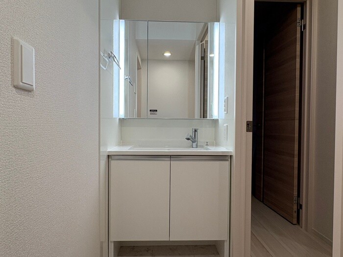 物件内観写真11　(洗面)