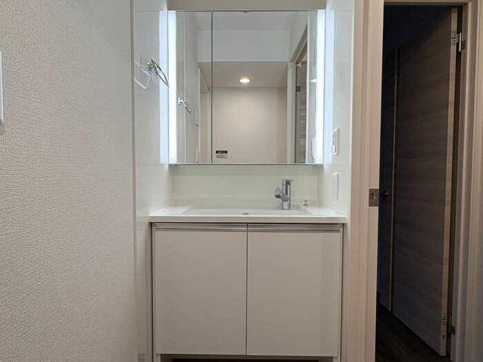 物件内観写真11　(洗面)