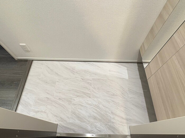 物件内観写真17　(玄関)