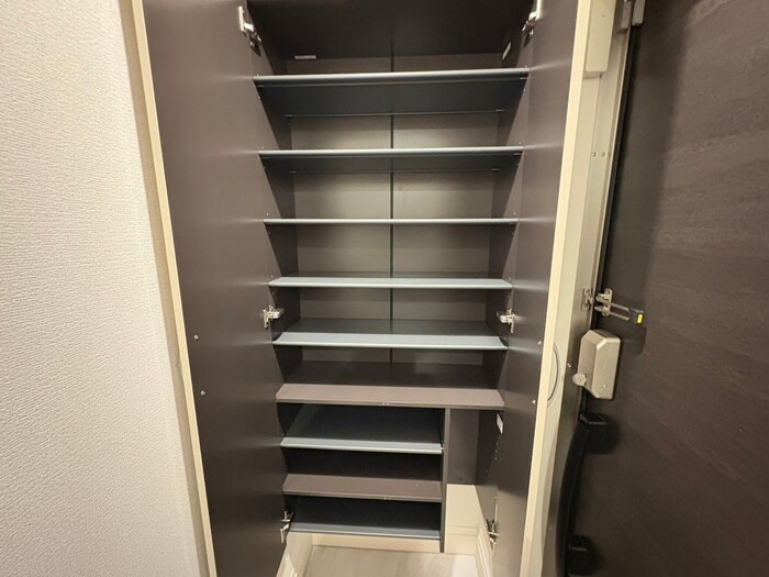 物件内観写真18　(靴箱)