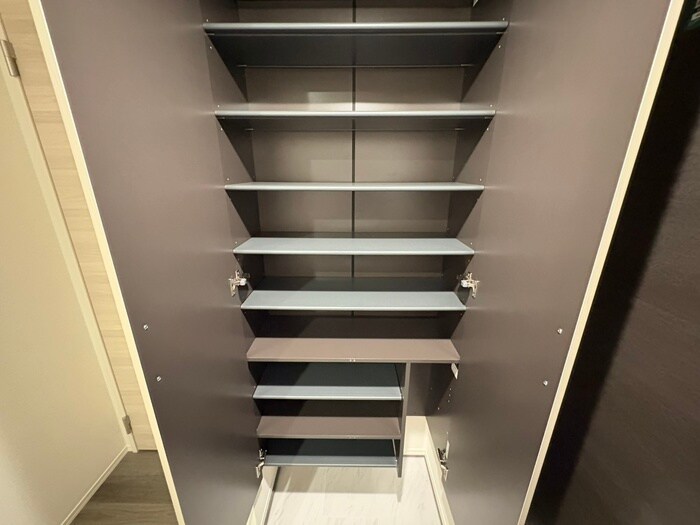 物件内観写真18　(靴箱)