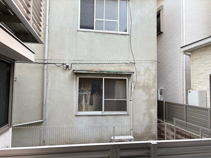 物件内観写真20　(室内からの展望)