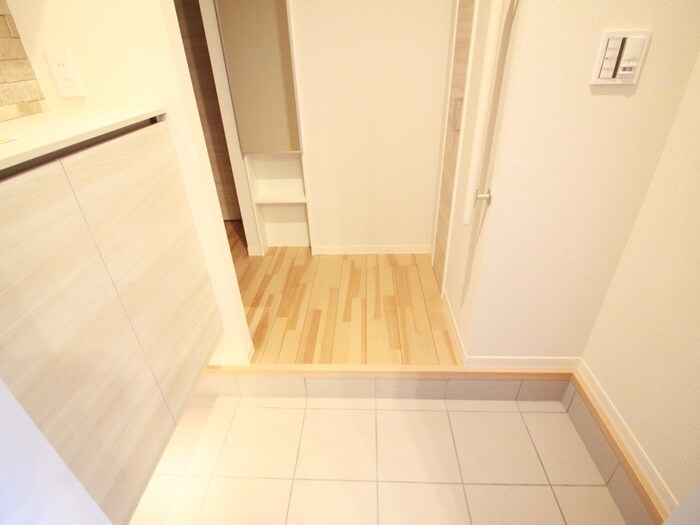 物件内観写真19　(廊下)