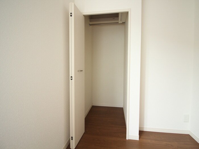 物件内観写真10　(収納)