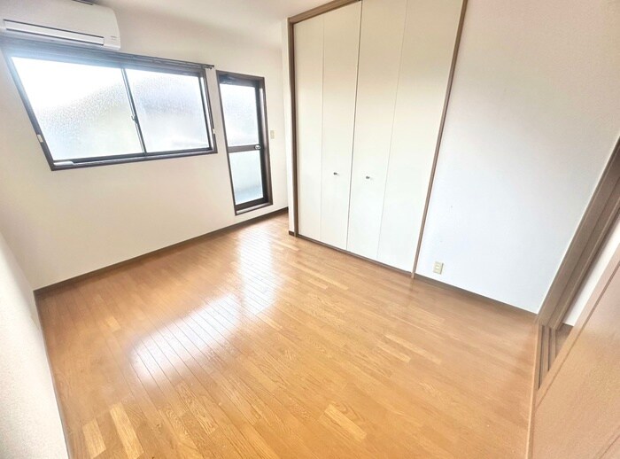 物件内観写真9　(居室)