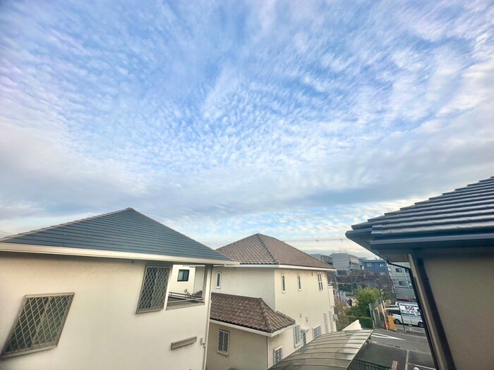 物件内観写真17　(室内からの展望)