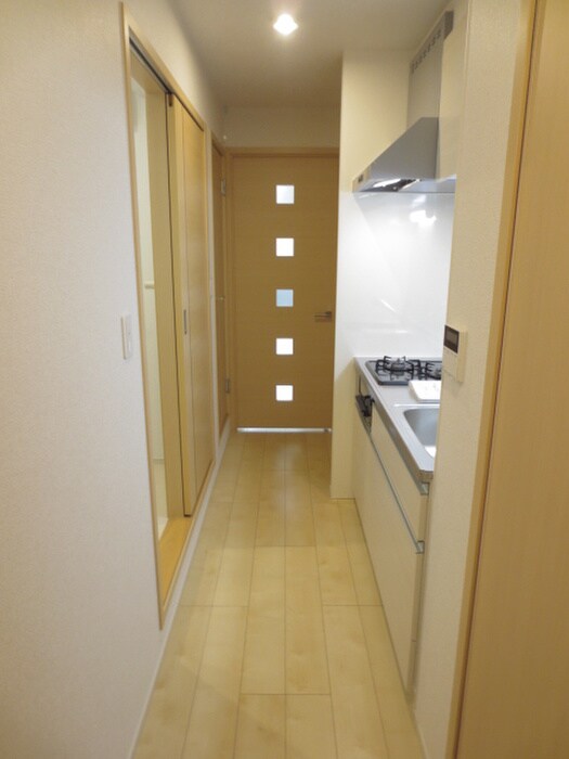 物件内観写真13　(廊下)