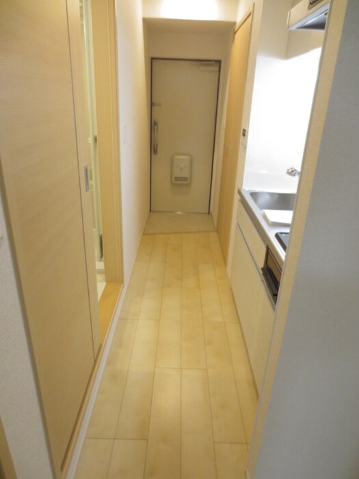 物件内観写真16　(廊下)