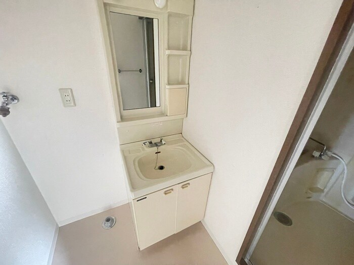 物件内観写真14　(洗面)