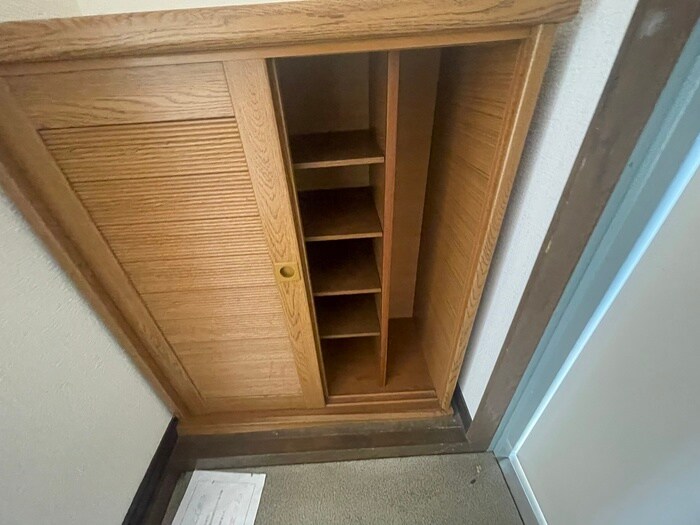 物件内観写真18　(靴箱)