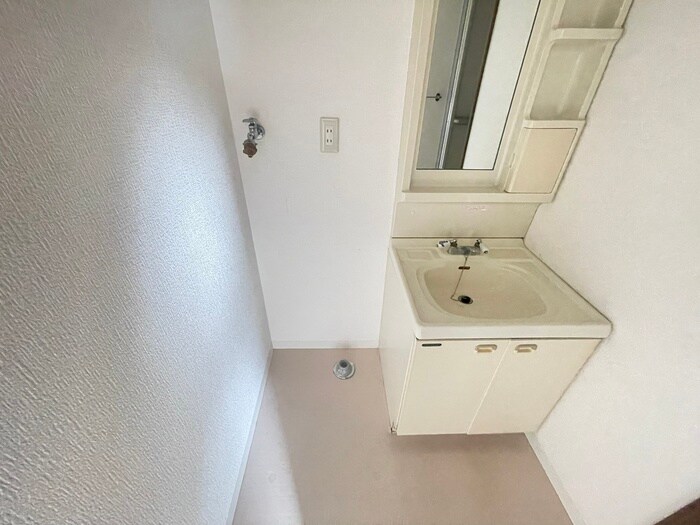 物件内観写真21　(洗濯機置場)