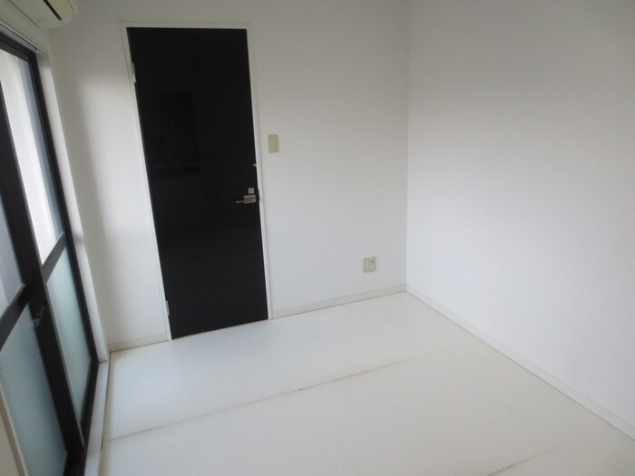 物件内観写真12　(居室)