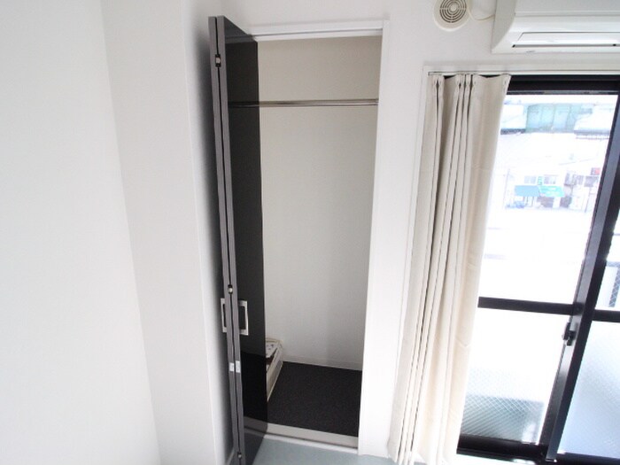 物件内観写真13　(収納)
