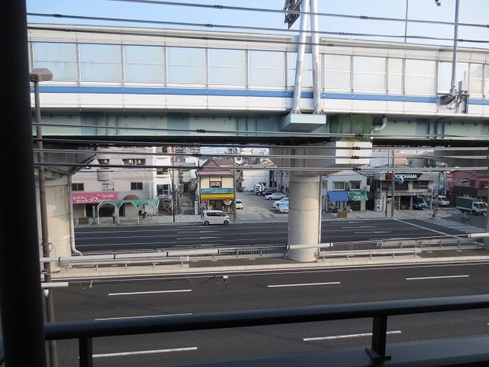 物件内観写真21　(室内からの展望)