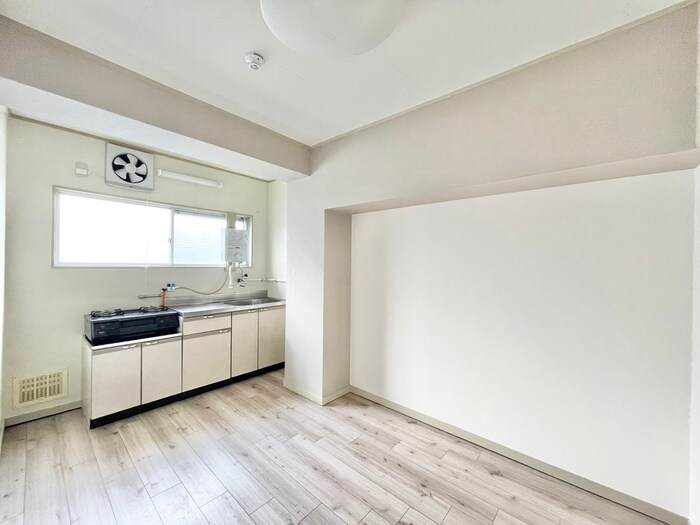 物件内観写真9　(居室)