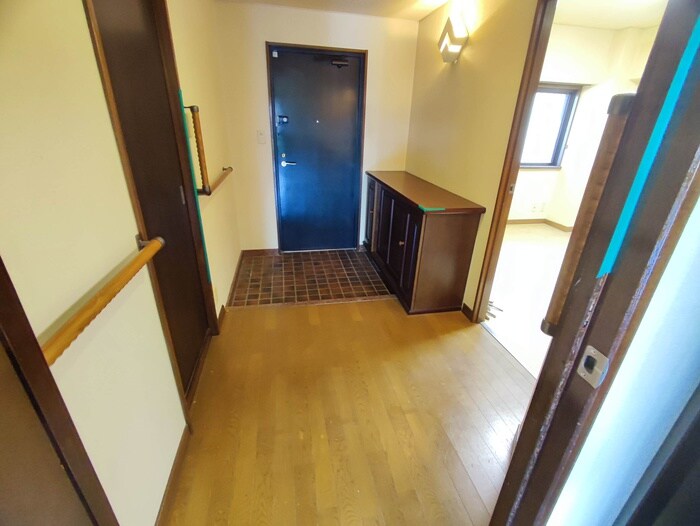 物件内観写真8　(廊下)