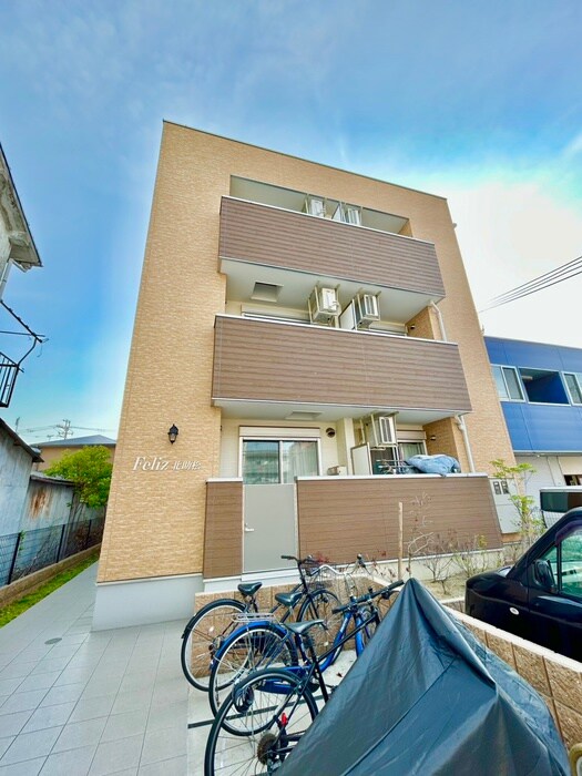 物件外観写真1　(外観写真)