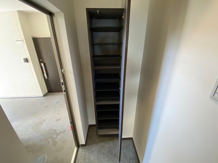 物件内観写真17　(靴箱)