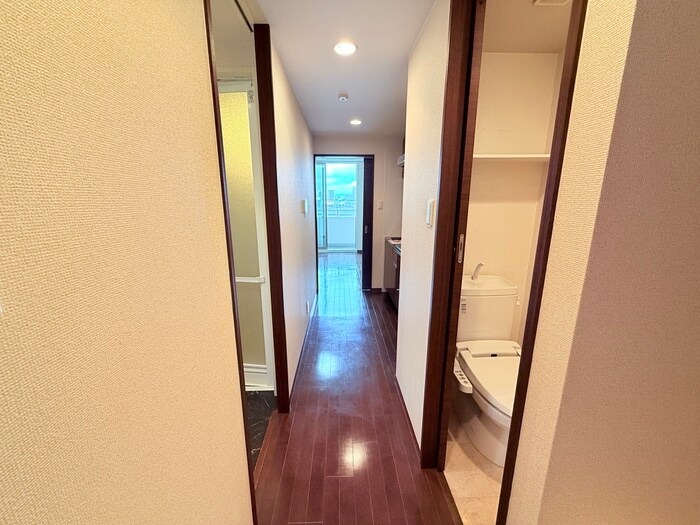 物件内観写真15　(廊下)