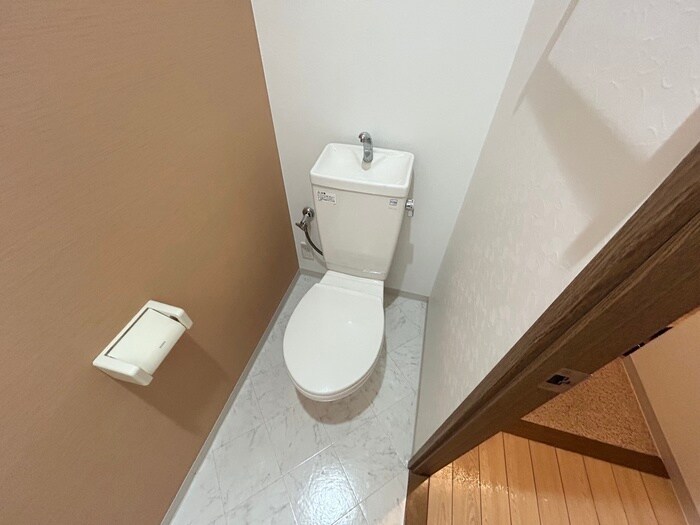 物件内観写真12　(トイレ)