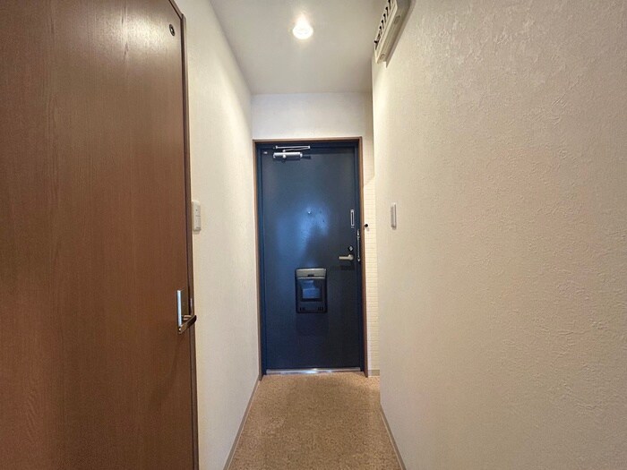 物件内観写真15　(玄関)