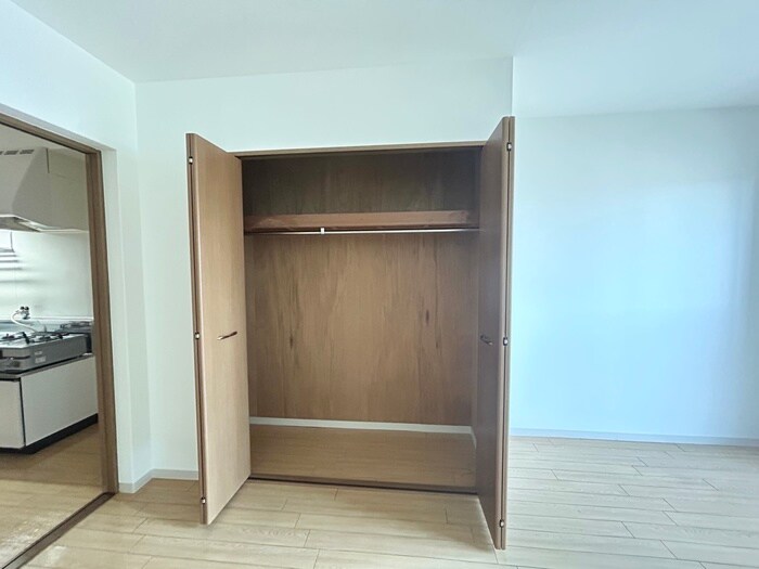 物件内観写真16　(収納)