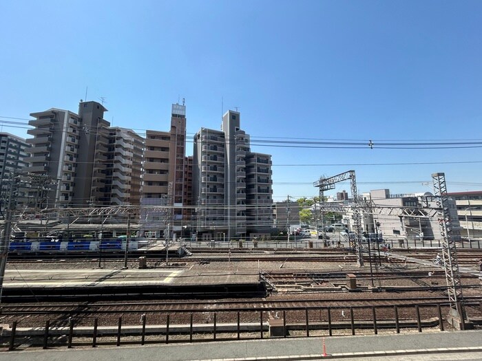 物件内観写真22　(室内からの展望)