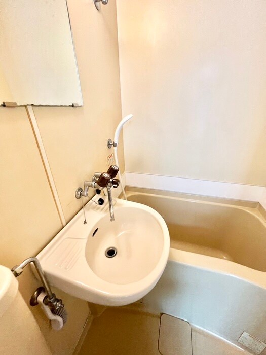 物件内観写真10　(洗面)