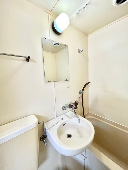 物件内観写真10　(洗面)