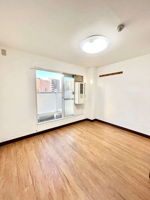 物件内観写真14　(居室)