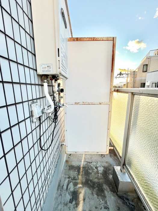 物件内観写真17　(洗濯機置場)