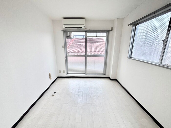 物件内観写真18　(居室)