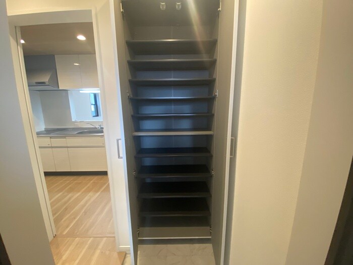 物件内観写真15　(靴箱)