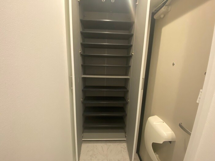 物件内観写真18　(靴箱)