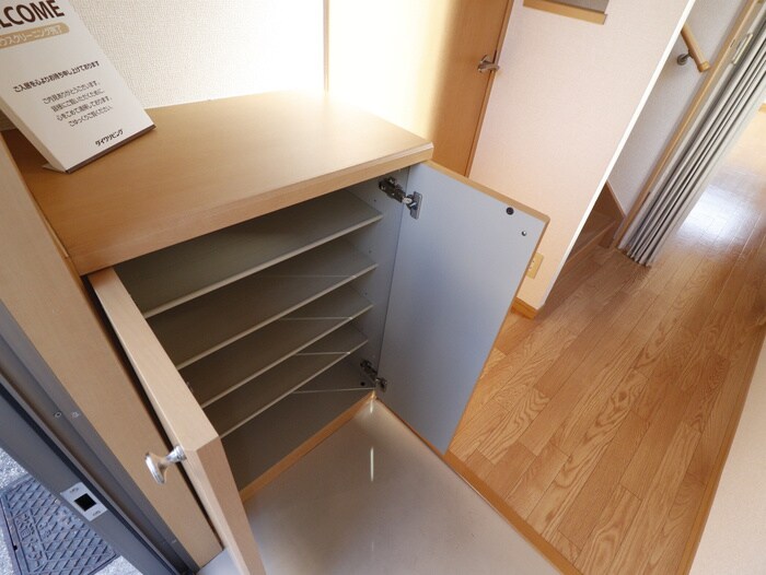 物件内観写真14　(靴箱)