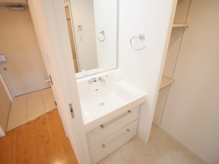 物件内観写真13　(洗面)