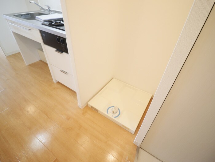 物件内観写真17　(洗濯機置場)