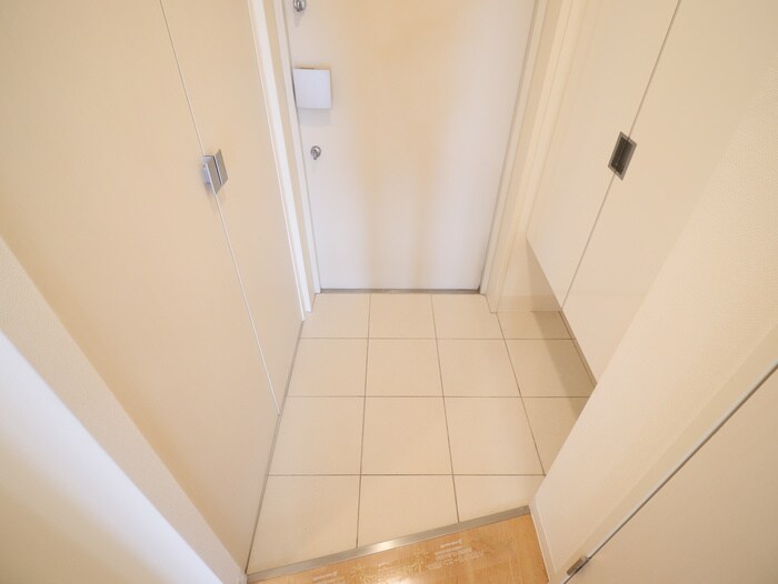物件内観写真19　(玄関)