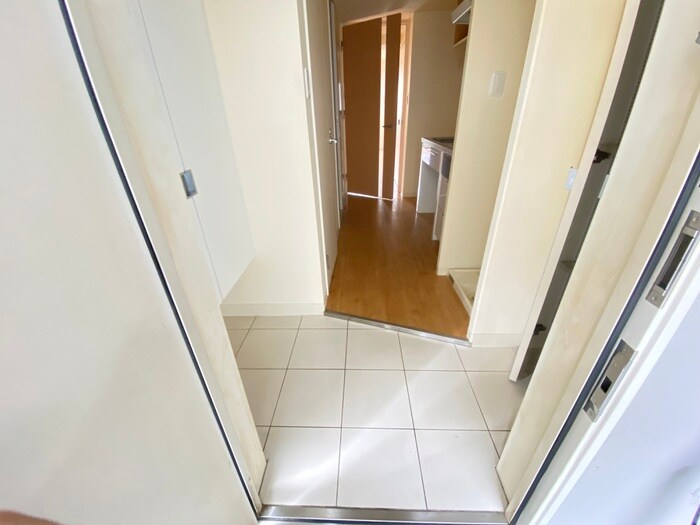 物件内観写真20　(玄関)