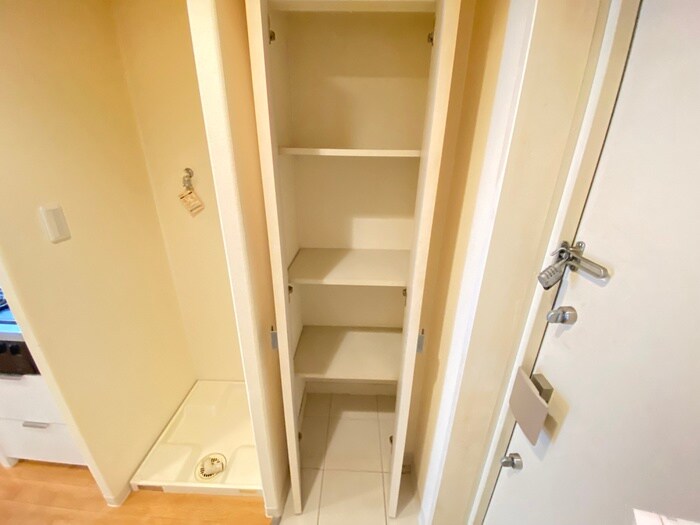 物件内観写真21　(収納)