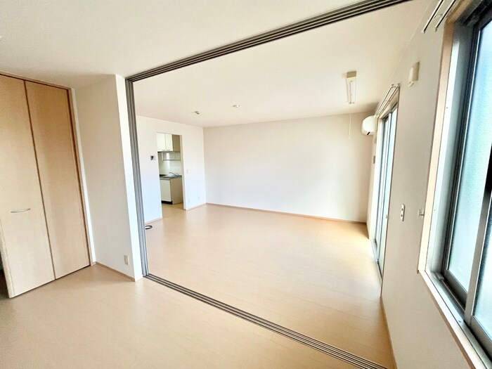 物件内観写真9　(居室)