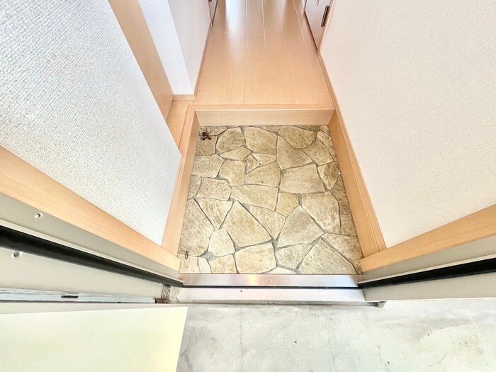 物件内観写真17　(玄関)